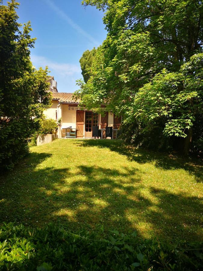 Chez Eliane Apartment Villeneuve-la-Comptal Exterior photo